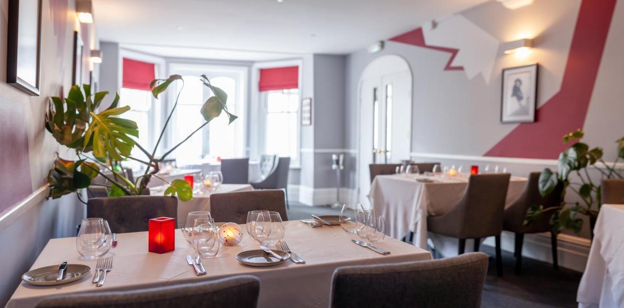 The Seaview Hotel And Restaurant Eksteriør bilde
